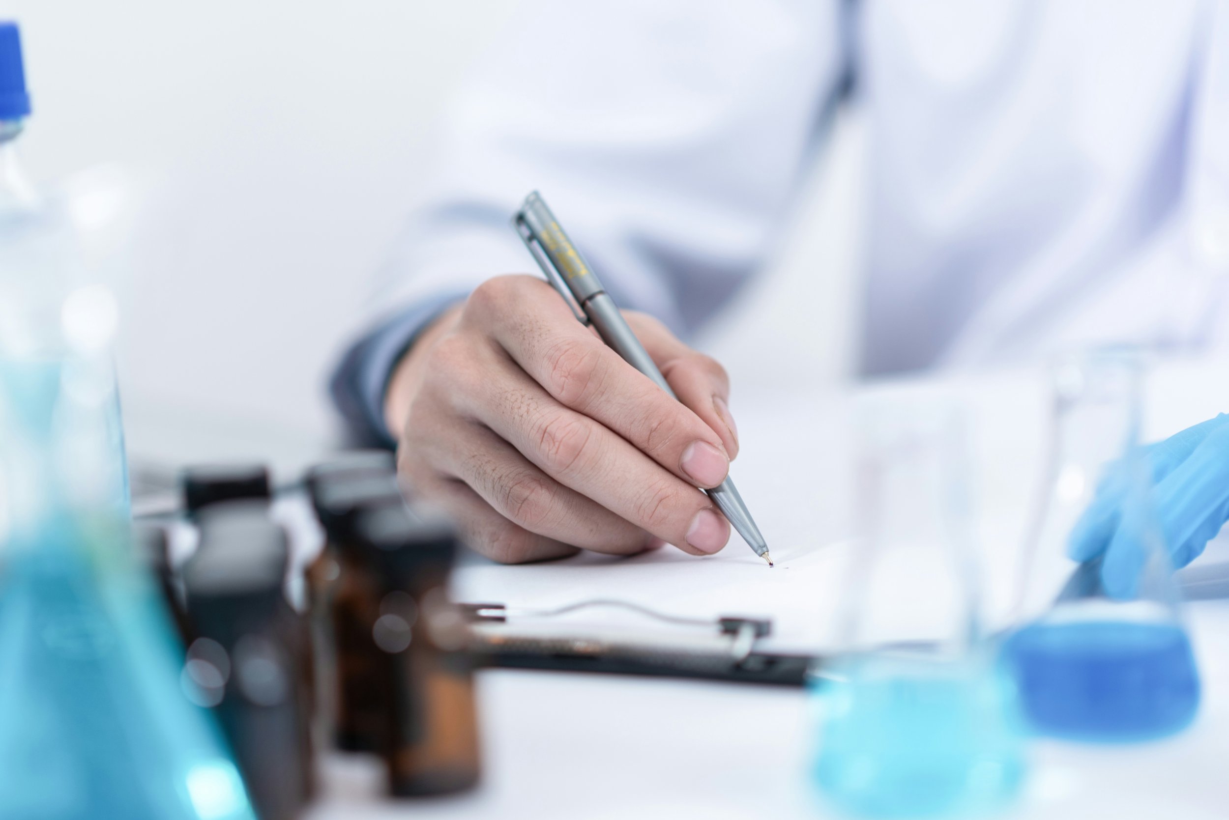 unsplash - lab writing